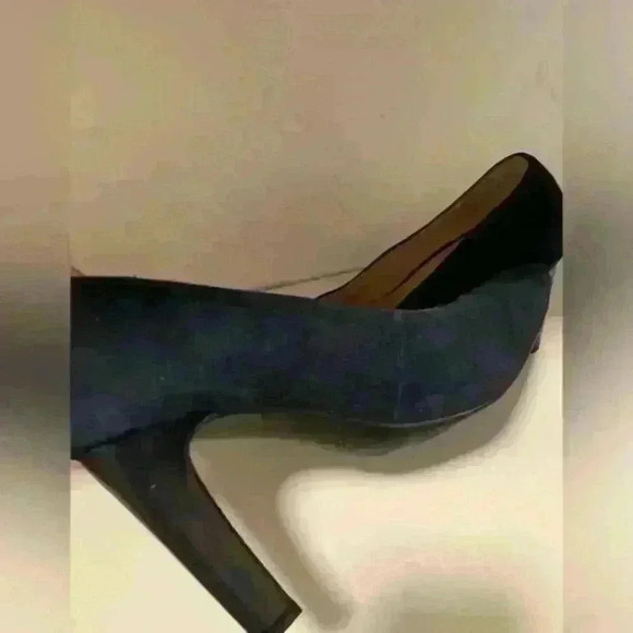 Franco Sarto Women's Sz 8.5 M Navy Blue Suede Pumps/Heels - Picture 7 of 11